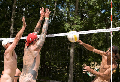 Nude volleyball at Bare Oaks