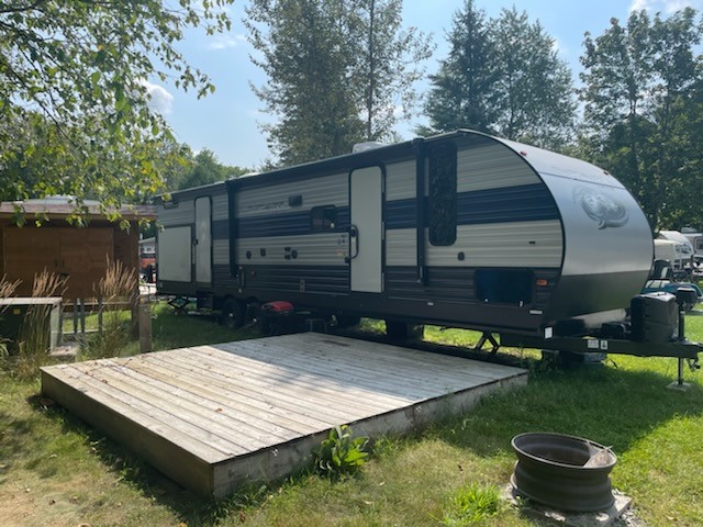 Cherokee trailer on site 283
